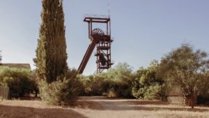 Cose da vedere a Carbonia- guida completa tra miniere, archeologia, parchi e architettura razionalista